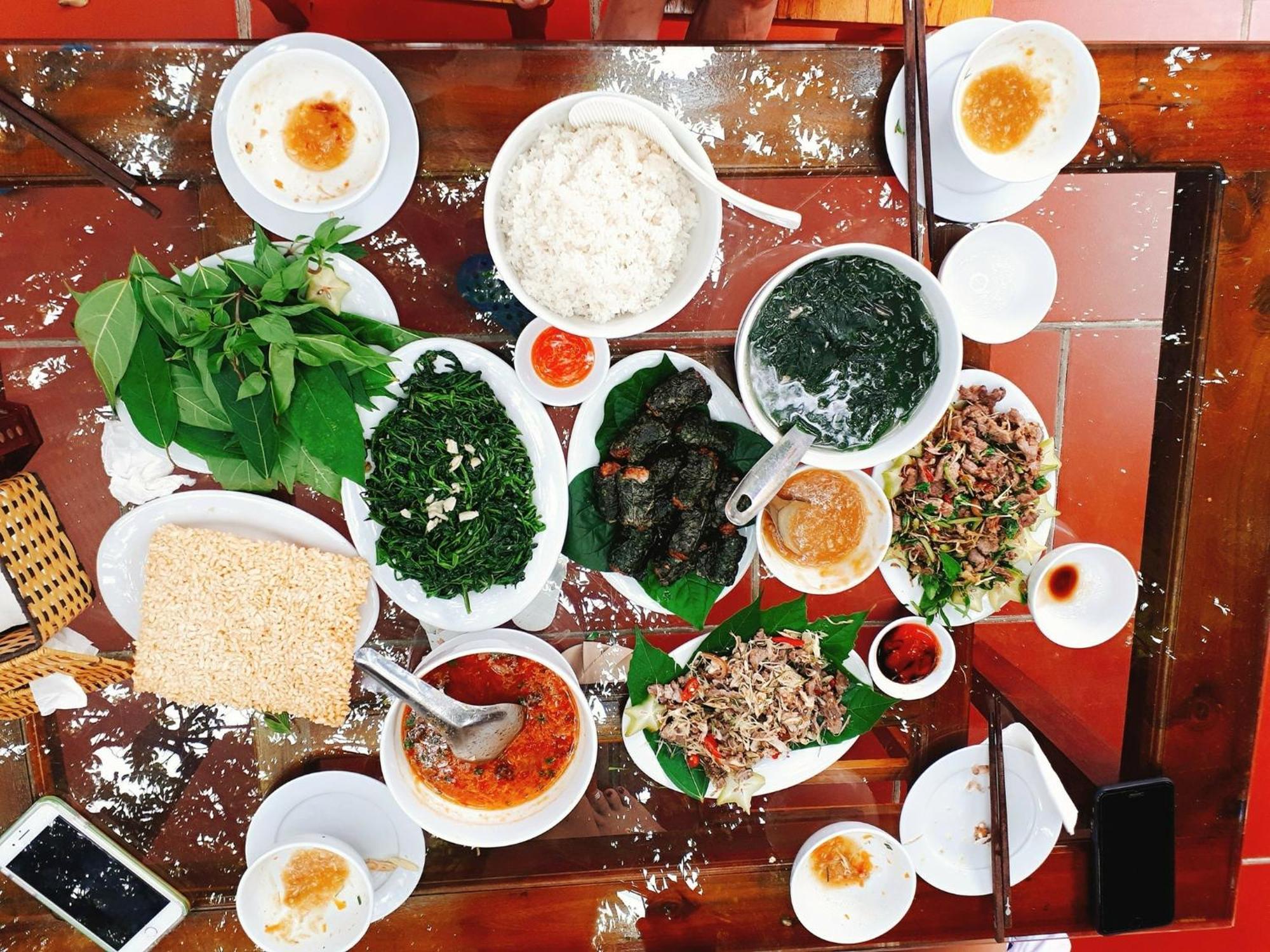 Ninh Binh Mountain View Homestay & Restaurant Exterior photo